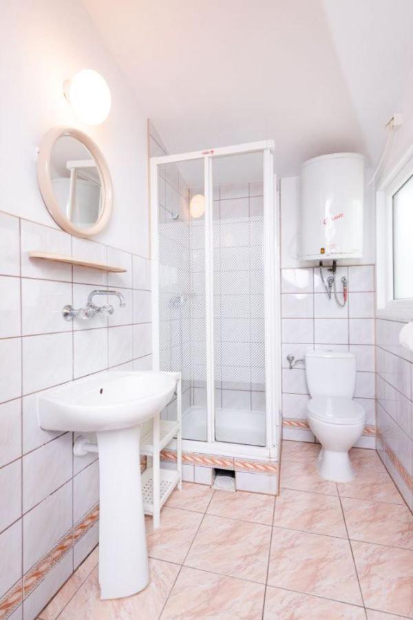 Osrodek Wypoczynkowy Wagabunda Hotel Mikołajki Buitenkant foto